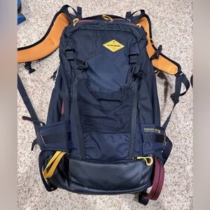 Dakine Poacher RAS 26 avalanche bag with Mammut Airbag Technology